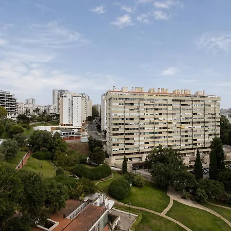 Nomads Lux - Algés The 8th Floor In Lisbon Appartement